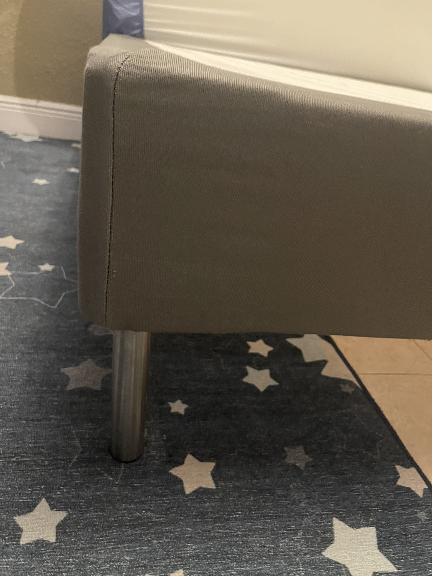 Sturdy Low Base Frame Modern Full Bed