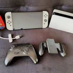 Selling Nintendo Switch Oled 