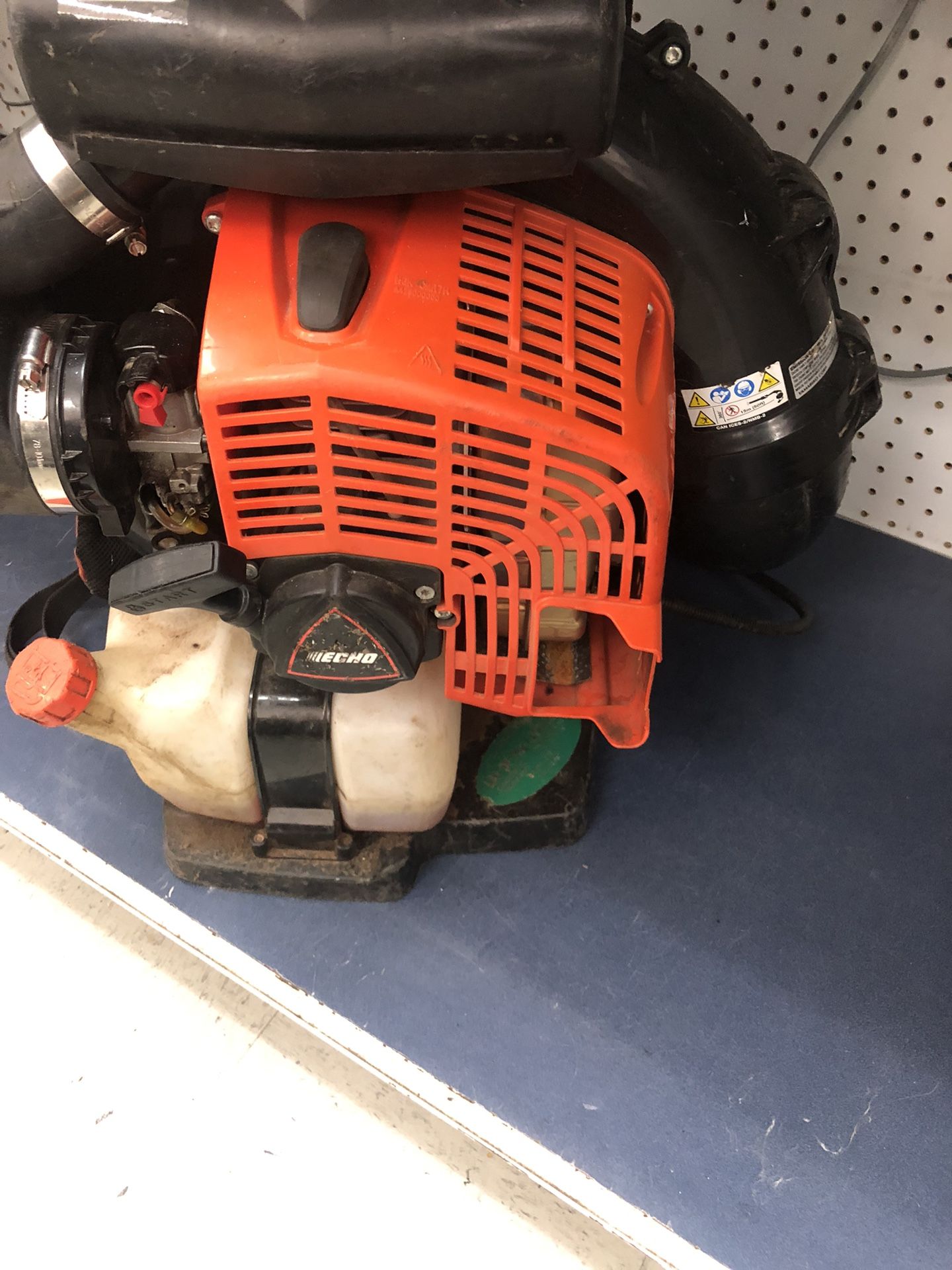 ECHO 8010 BACKPACK BLOWER