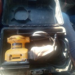 DeWalt Sander 