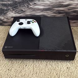 Xbox One X + Cords (need quick Sale Send All Offers)