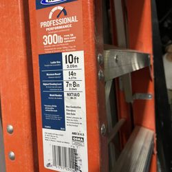 WERNER NXT1A Fiberglass 10-ft Type A1 300 Lbs Capacity Step Ladder