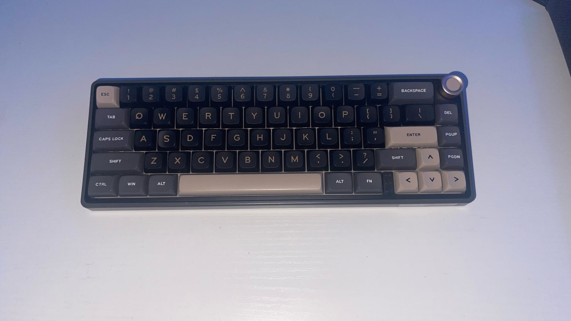 Rk R65 Creamy Keyboard