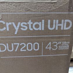Samsung 43" 4K Smart TV (UN43DU7200) 