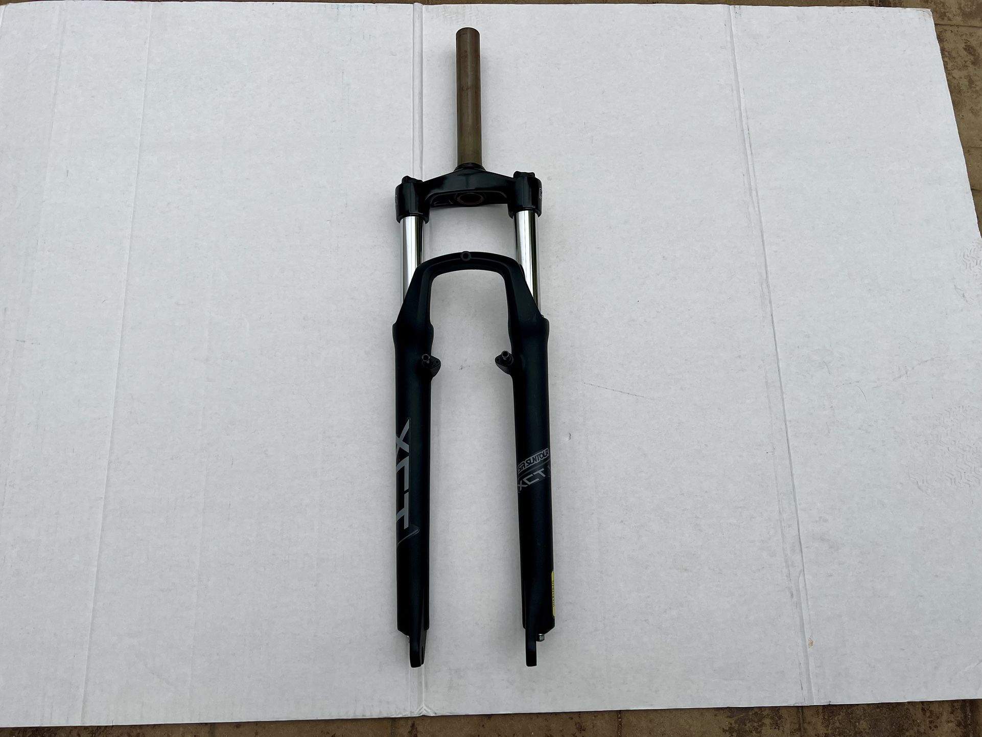 SR Suntour XCT V3 29er MTB Suspension Coil Fork