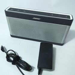 Bose SoundLink III Bluetooth Portable Speaker W/ Adapter, *Require New Battery*