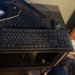 Logitech G Pro Wireless Razer Huntsman Mini And Steel series Keyboard 