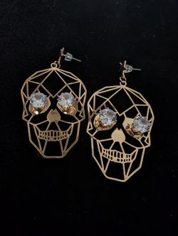 Fashion Beautiful Skull Gild Tone w Dazzling Stone Earrings
