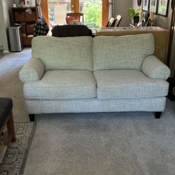 Stanton Loveseat