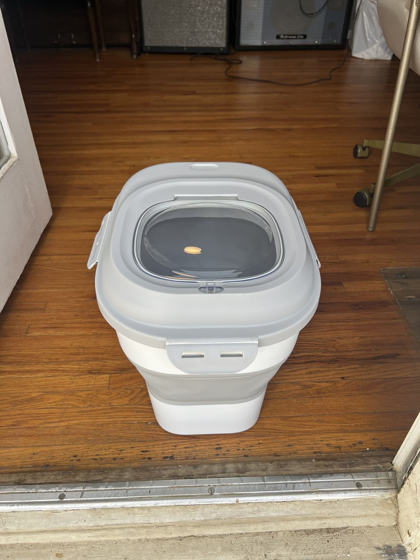 Collapsible Dog Food Container With Lid And Scooper