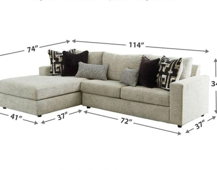 Ravenstone - Sectional with Chaise