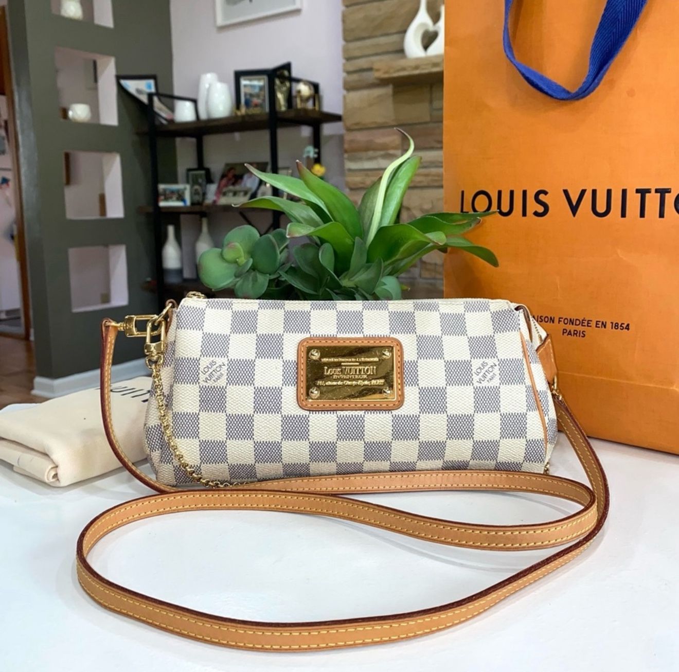 Louis Vuitton Pochette Eva Purse