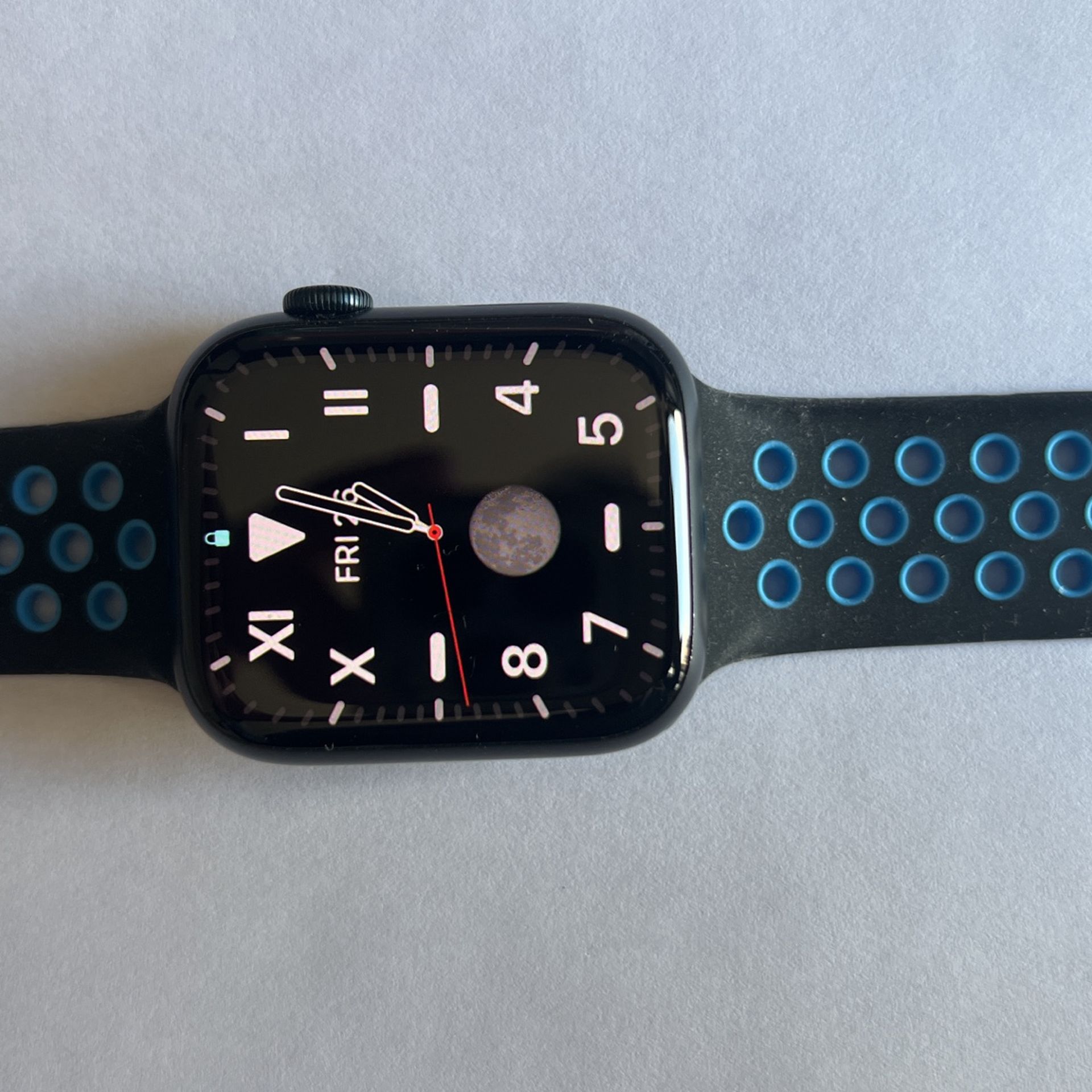 Apple watch series 9 45mm (GPS + Cellular). Midnight Black.