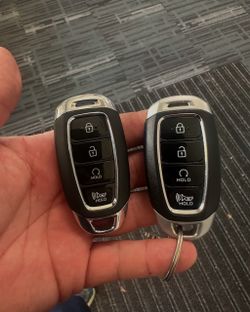 Hyundai smart key cut and programmed