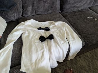 Sweater with bows