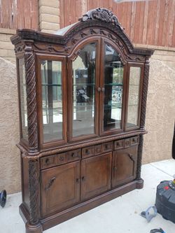 HUTCH BEAUTIFUL CONDITION