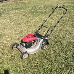 Honda Self propelling Lawnmower 21”