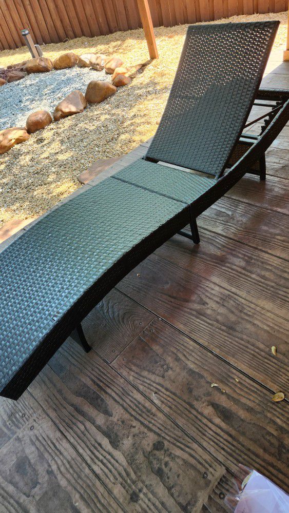 New Rattan Chaise Lounge Chair With Used Lounge Pad