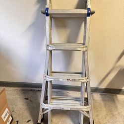 Retractable ladder 17’