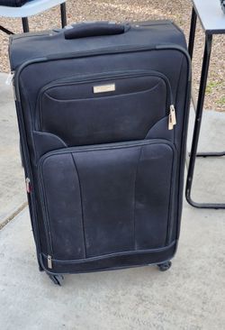 Big Luggage 🧳