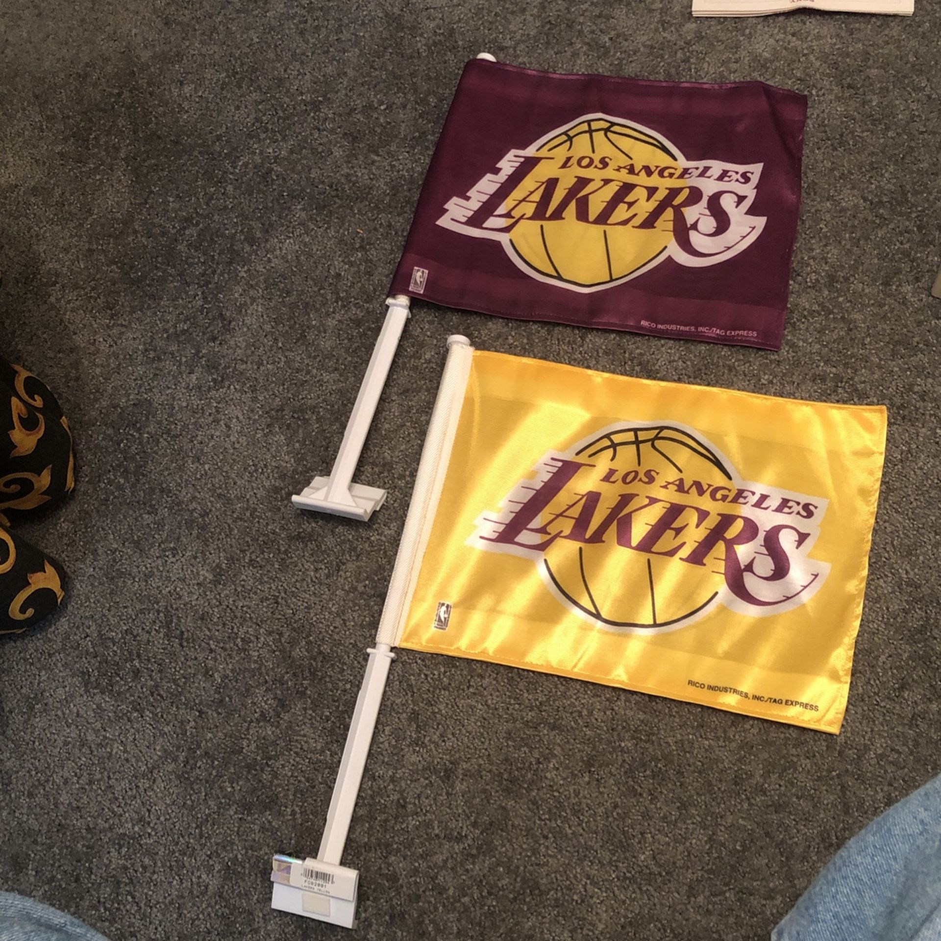 LOS ANGELES LAKERS FLAGS