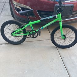 Kids Haro Shredder 18 Bike