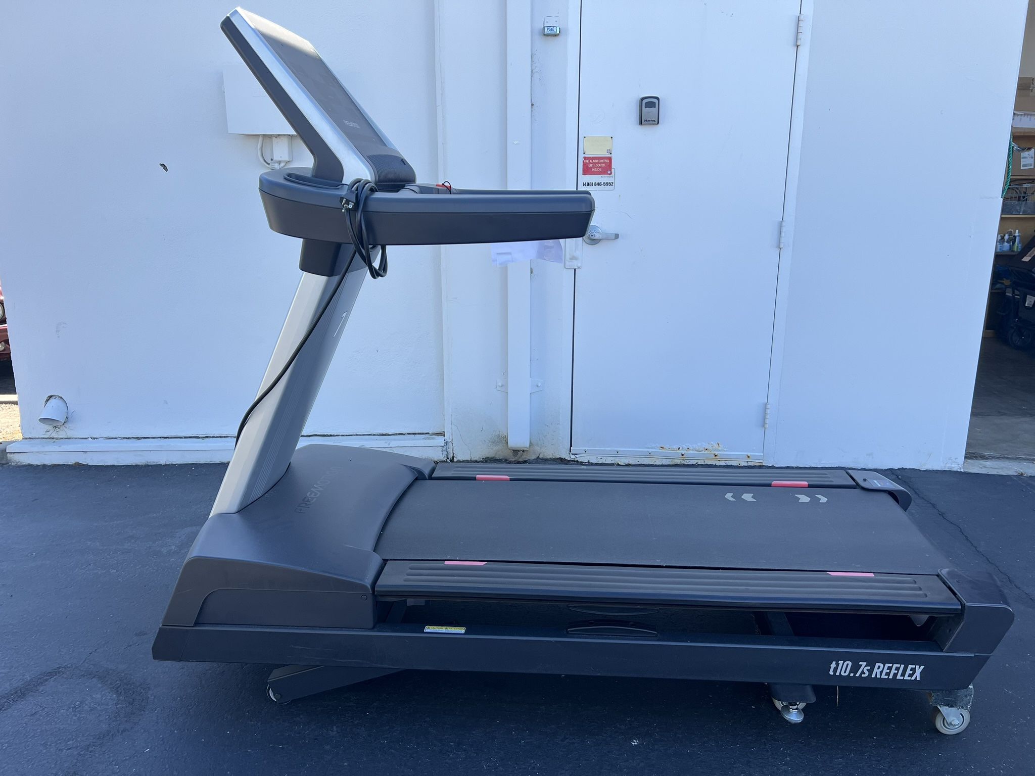 FreeMotion T10.7s Reflex Treadmill