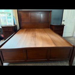 solid mahogany wood Queen Bed 