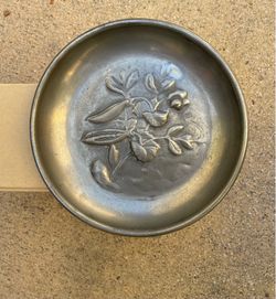 Vintage Italian Pewter Wall Hanging Plate Peltro 95% Puro Pea Pod Botanical Dish