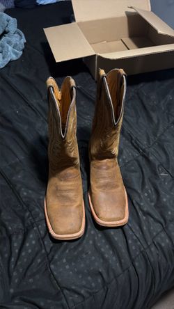Alpha brown suede boots size 14