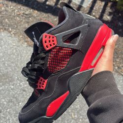 Red Thunder 4s