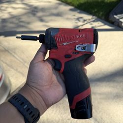 Milwaukee M12 Impact Driver