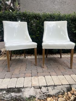 Pair of Mid Century Modern Slipper Chairs in Bright White Patent Leather