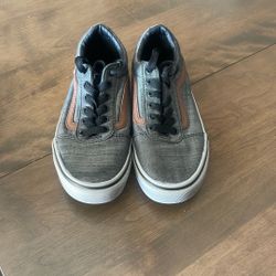 Vans little kid shoes