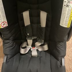 Chicco Car Seat-Lightly Used (No Base)- Smoke Free Home