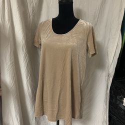 NWT Agnes & Dora Velvet Everyday tee Deep Pearl