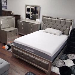 Winter Clearance Sale. Beautiful Jasmine Complete Bedroom Set In Queen Or King Only $649. Easy Finance Option. Same-Day Delivery.