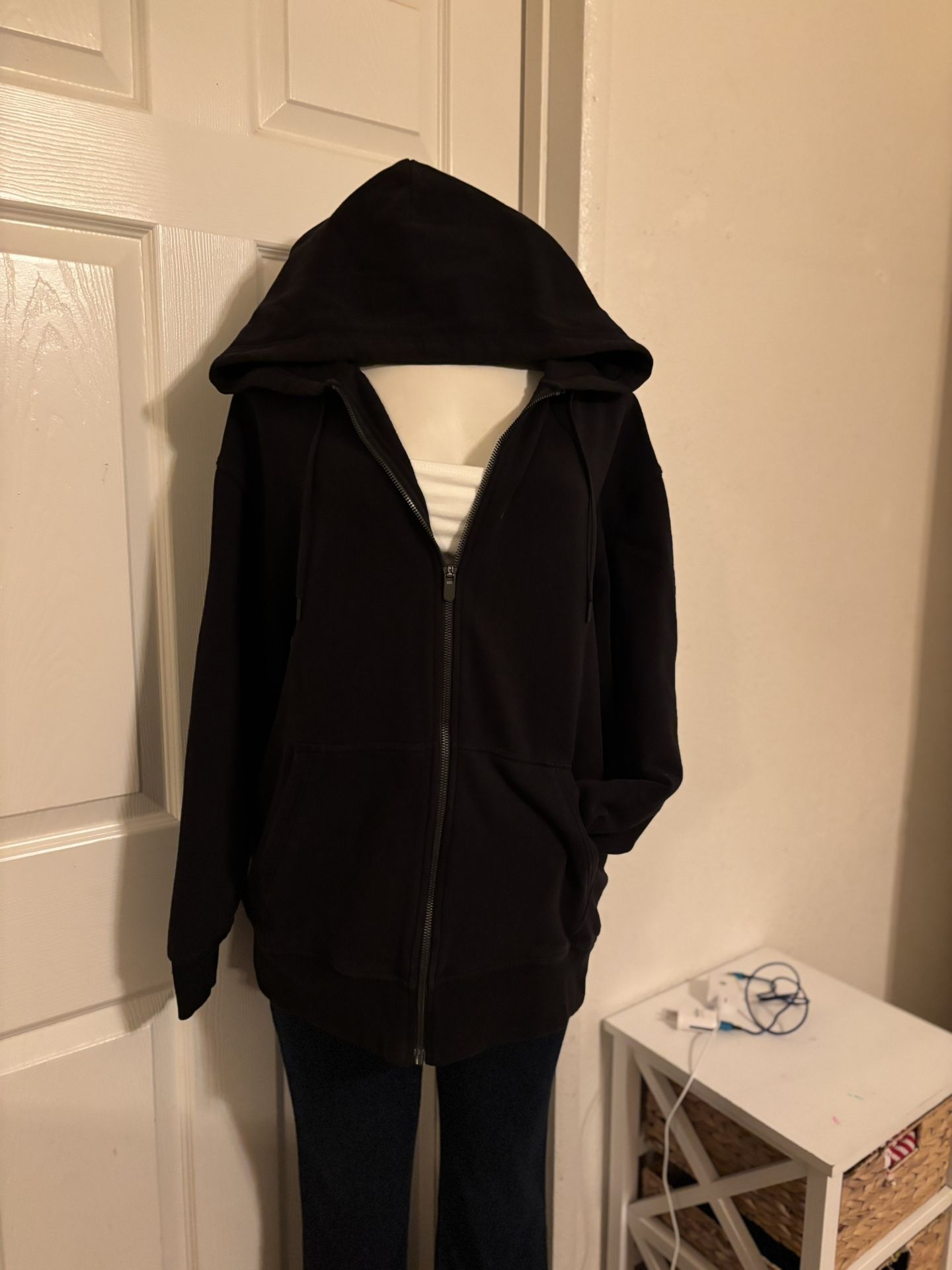 Women’s Medium Athleta Sweater