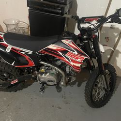 SSR Motorsport Dirt Bike 