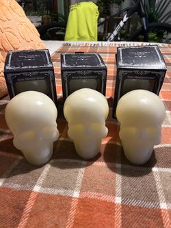Wax Color Changing Skulls