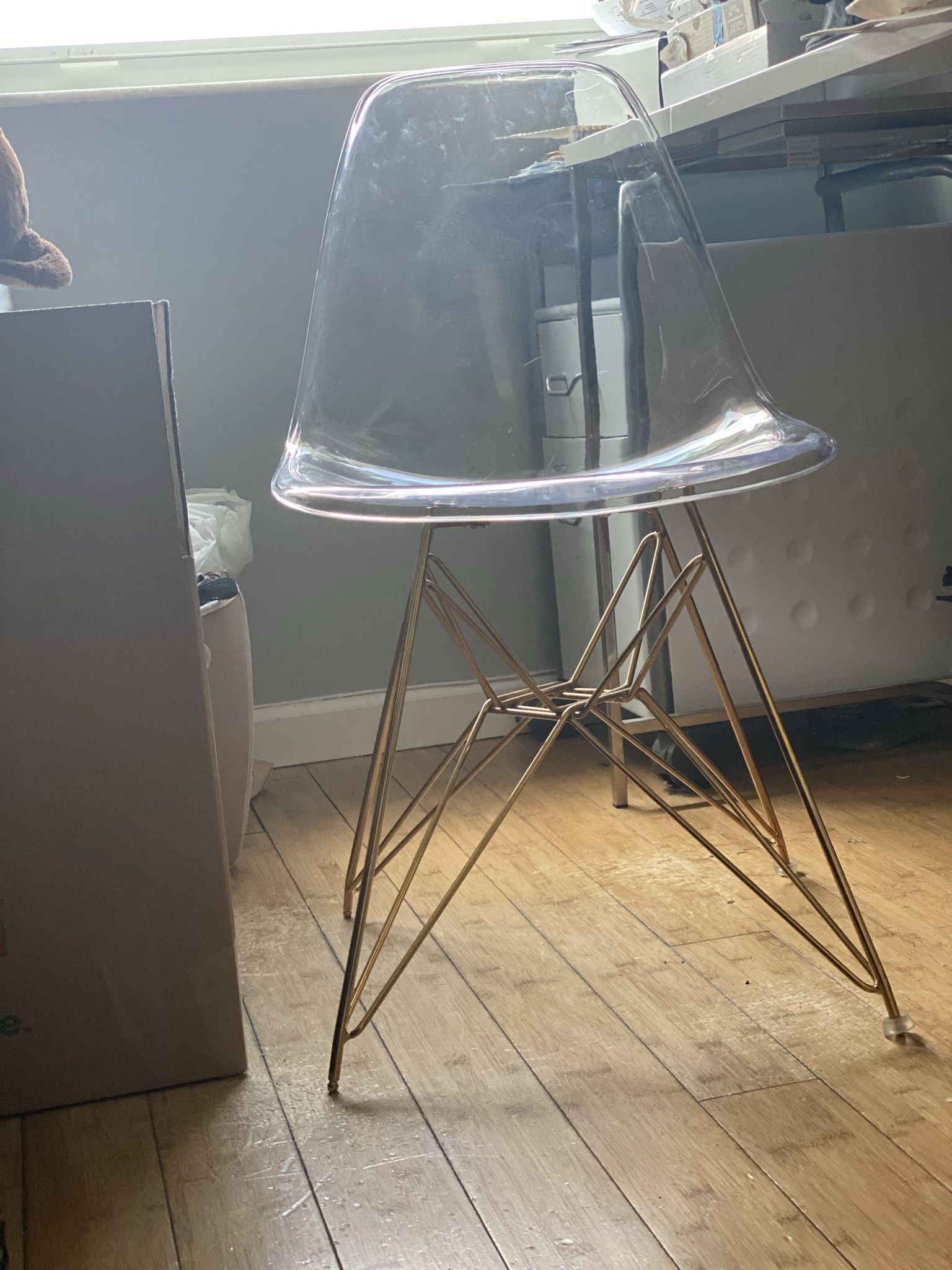 Acrilic Clear Accent Chair 