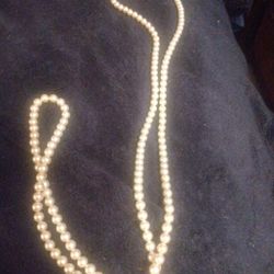 Vintage Plastic Pearl Beaded Necklace