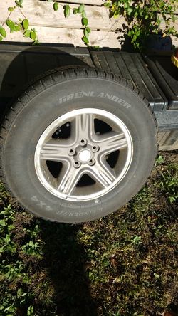 New. 235/70/r16