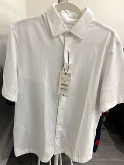 White Short Sleeve Button-Up Shirt – Size M