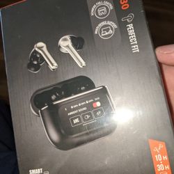 Black Bluetooth Earbuds 