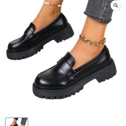 Women Loafer Size 7