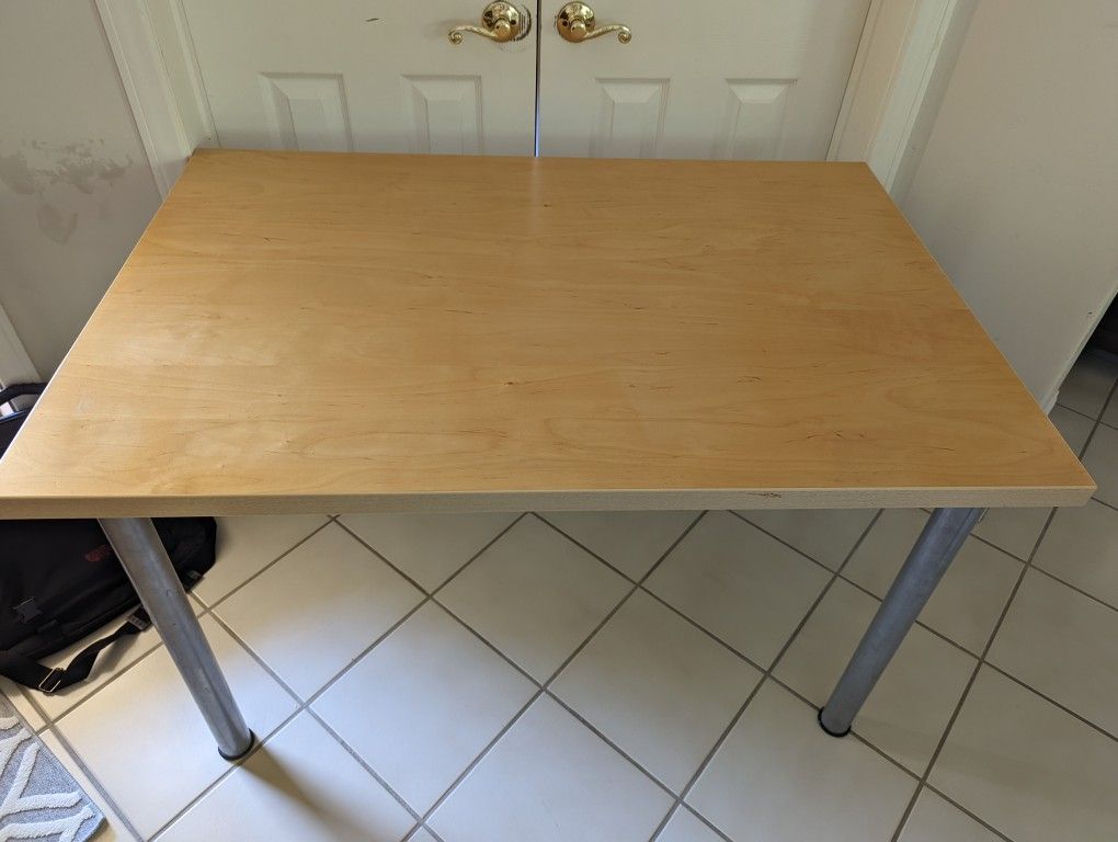 Sturdy Wooden Computer Table/Desk