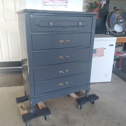 Grey Dresser
