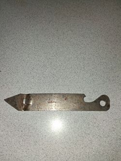 EXTREMELY RARE VINTAGE VAUGHN CO. QUICK AND EASY USA COMBINATION PIERCER AND BOTTLE CAP LIFTER