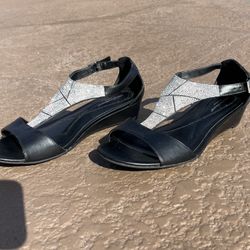 Like new CloudWalkers by Avenue rhinestone wedge sandals, size 9W